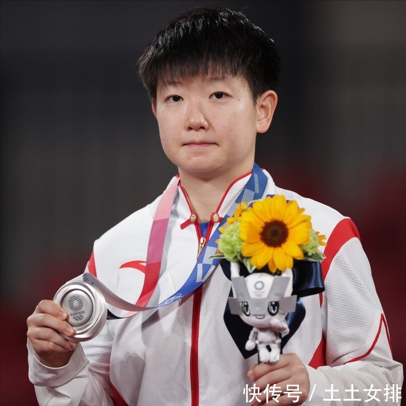 全红婵|年度十佳运动员,为何国乒仅1人入选,人气王全红婵也不在内