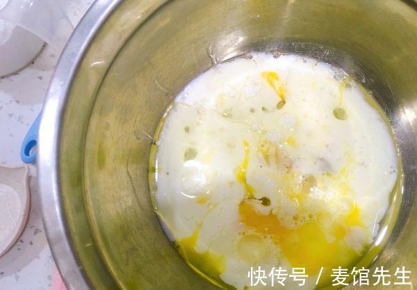 烤箱|网红糯米蛋糕,教你家庭版的做法,吃起来柔软香甜,馋哭孩子了!