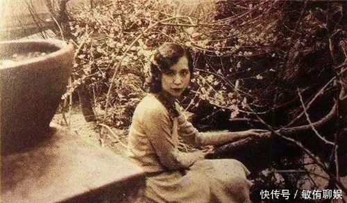 母亲将遗产留给姐姐,她转身将遗产送给好友,弟弟却穷到没钱结婚