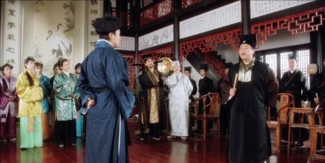 对联文化#餐馆上联:“丫头啃鸭头,丫头嫌鸭头咸”,食客对出下联获免单