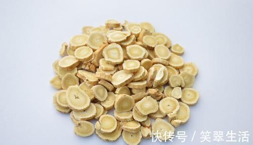 妙用|医圣张仲景黄芪与这两味中药一起泡水喝,主要有3种养生妙用