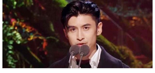 《披荆斩棘》成团：1人逆天改命，1人“躺赢”，3人意难平