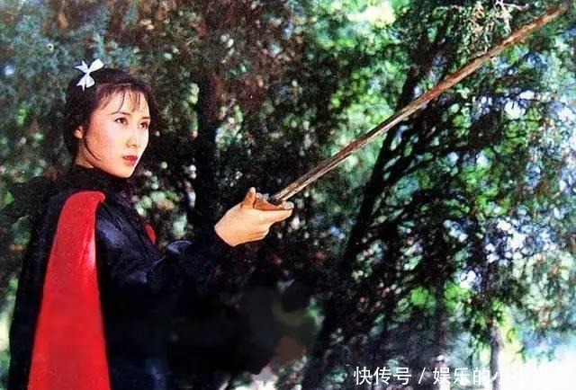  经典|31年前的武侠神作，抄袭古龙却成经典，御姐少年闯江湖破奇案！