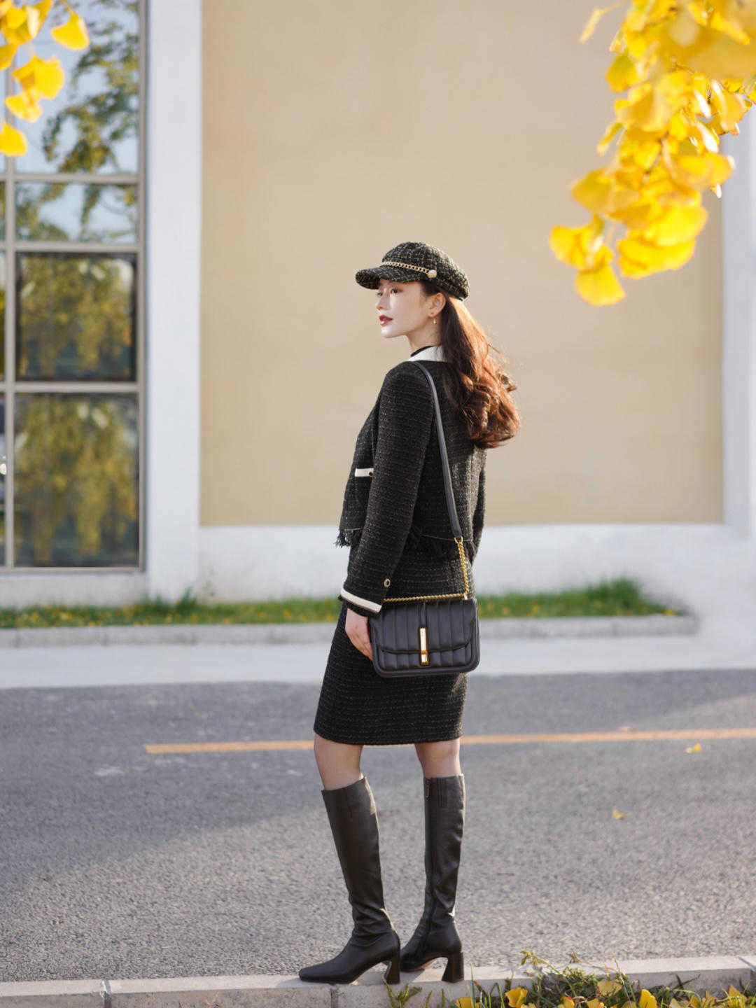 长筒靴 长筒靴不好驾驭?可以参考潮人的穿搭示范,优雅显腿长