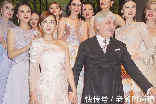 色彩@虽然王晓晨美得不出挑,可身材是真的好,穿刺绣裙又美又有韵味