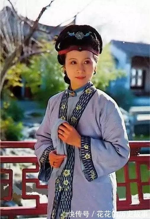 红楼梦@谁在凤姐梦中夺了贾元春的凤冠霞帔 说出来你可能不信!