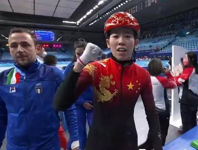 金牌|武大靖:比赛非常解气!范可新:训练嗓子带血!任子威:就是高兴