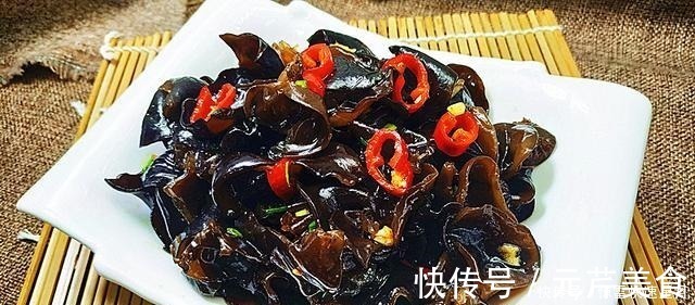 炎热的夏天，这4道素淡凉拌菜味道清香爽口，吃完特别舒服，收藏！