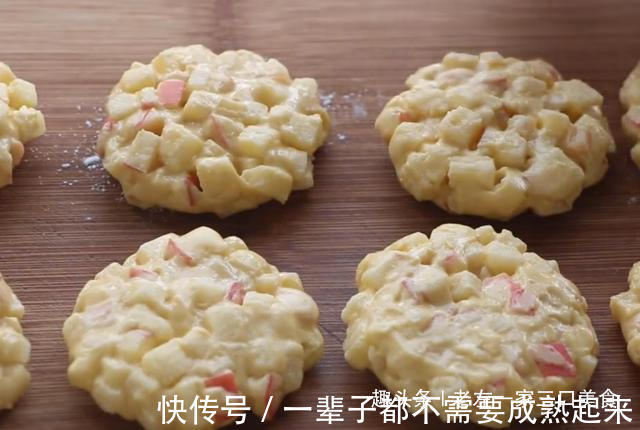 苹果加2个鸡蛋，这样做太美味，连吃8个越吃越香，做法真简单