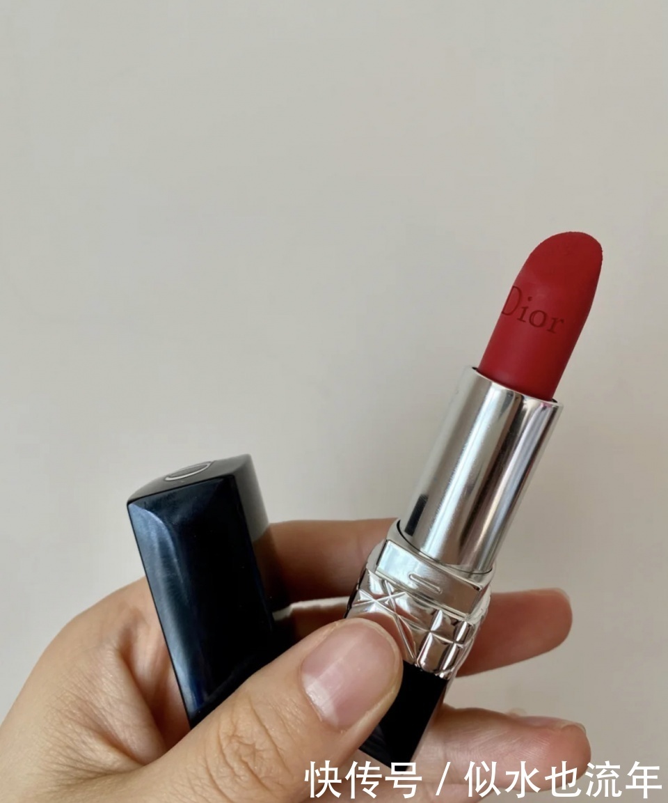 黄皮|上班族涂什么颜色的口红?这些口红,让你拥有贵族女王的即视感