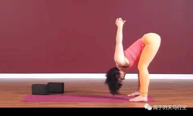 挫败感|十个动作八个都做不了,好有挫败感人啊,千万要力量而行否则会适得其反