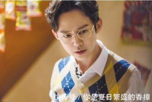 何炅最宠她们三个，谢娜火了，赵丽颖火了，观众却偏偏不喜欢她