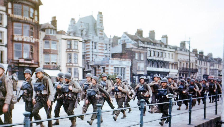 参战|364万人参战,飞机1.77万架,40个师被打到编制消失!