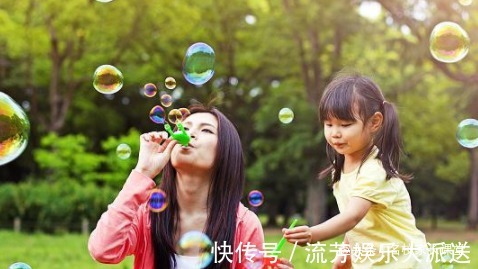 溺爱|3种溺爱孩子的行为,家长要坚决杜绝,很可能害了孩子一生