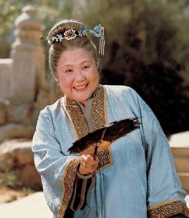 贾宝玉@除了嘲讽林黛玉,史湘云私下还做这件丑事,贾母再不敢接她进贾府