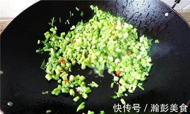 这快手菜,清新爽口,上桌秒光,常吃补脑记忆好,多给肠胃洗洗澡