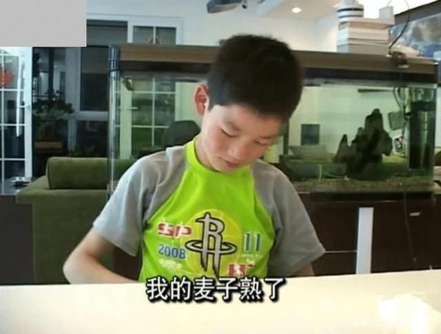 他是《变形计》最清醒的农村娃，靠读书走出深山，逆袭成国防生