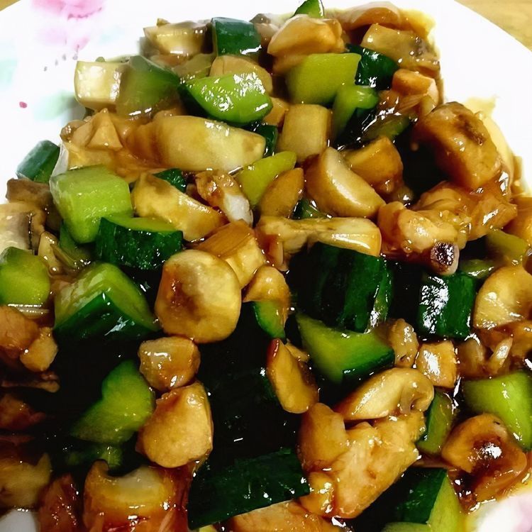 含有|早起空腹吃3种食物，坚持一月，肚子上的赘肉一点点消失