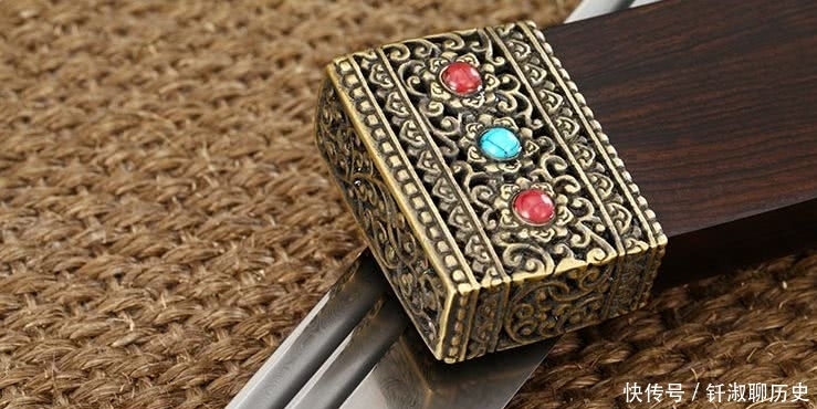 指剑身上|花纹钢为何被誉为 “剑刃上的超代艺术”!