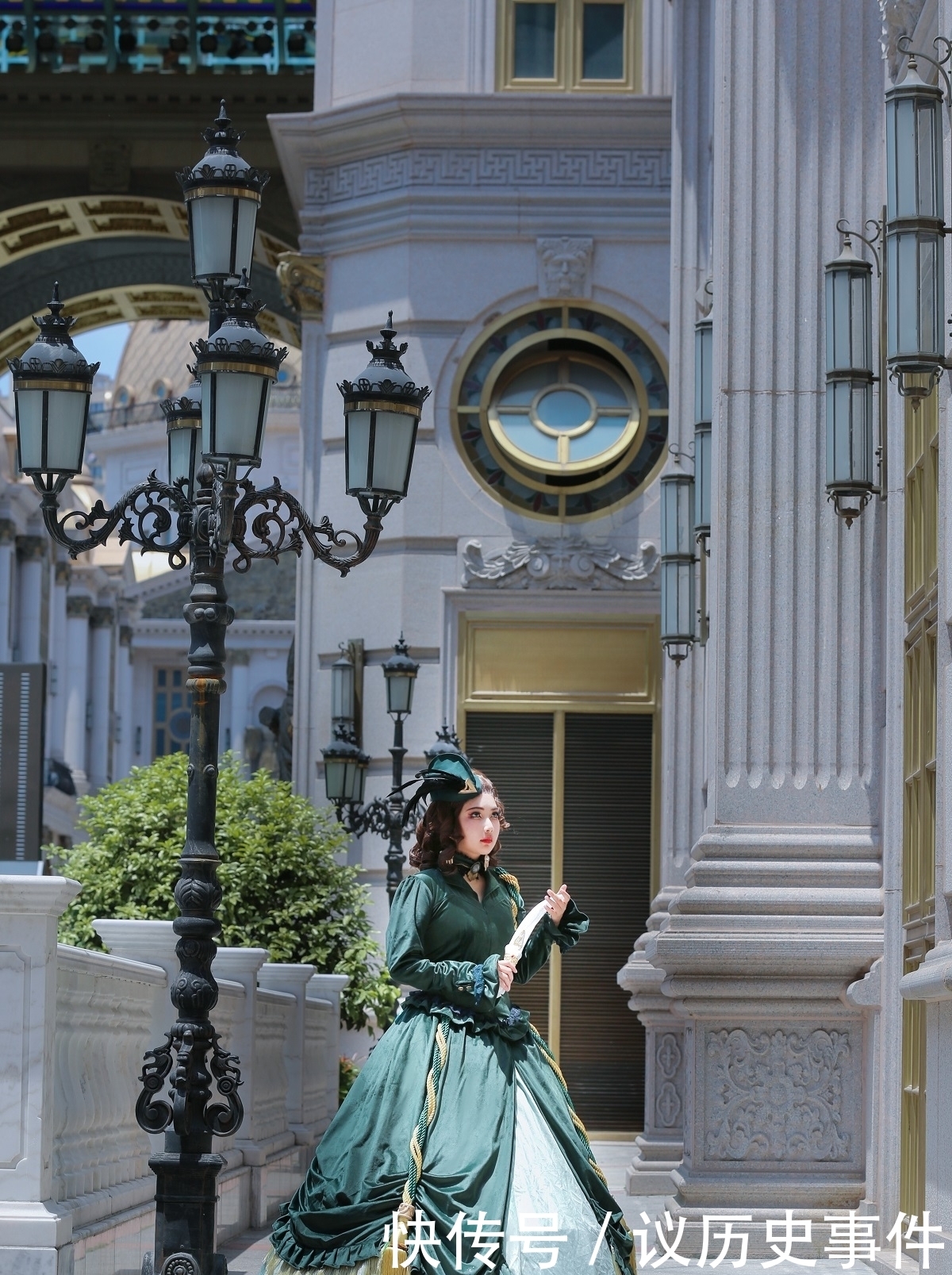 cos|《第五人格》紅夫人斯嘉麗cos，優雅高貴，舉手投足氣質盡顯！