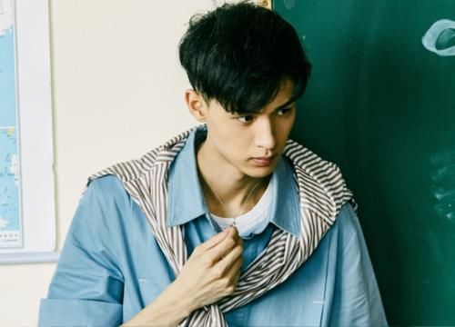 《奇异剧本鲨》将袭，原定“三字”顶流被换，阵容太强了