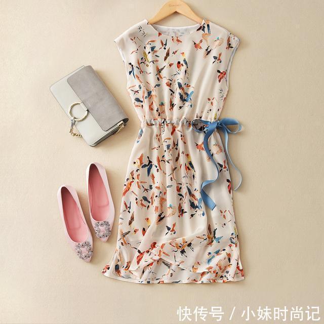 蕾丝|越是好穿舒适的真丝裙,就越是能在炎炎夏日里穿出一股清流的凉爽