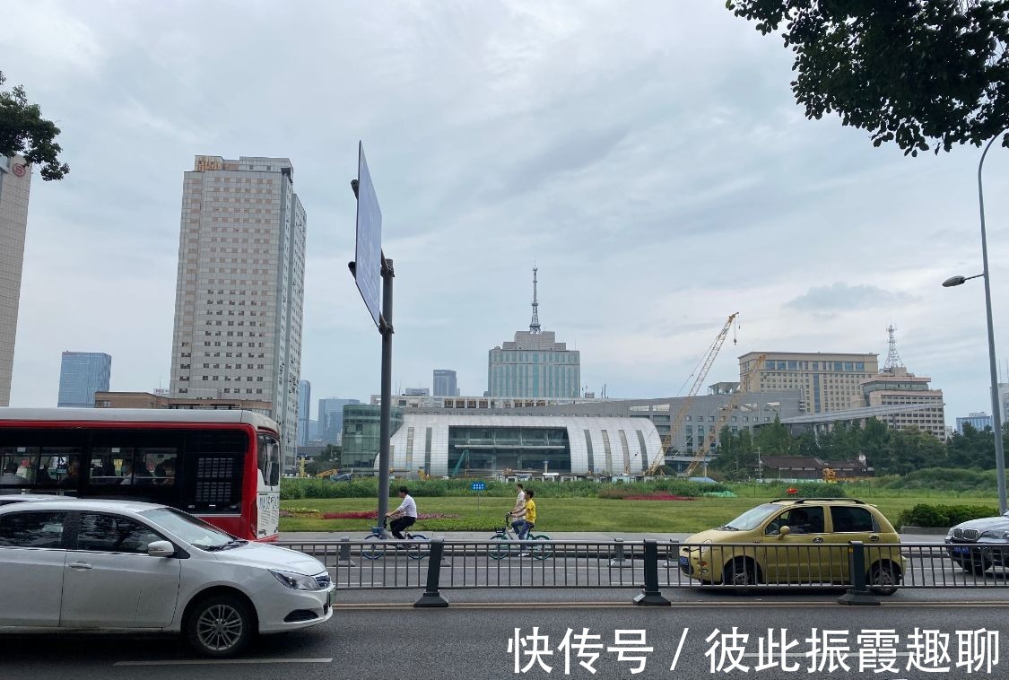 外地人|四川适合旅居养老的3座城市，环境优美，生活节奏慢，好吃又好玩