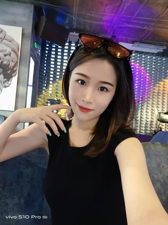 美颜|自拍手机推荐vivo S10 Pro！小白也能拍出惊艳美照