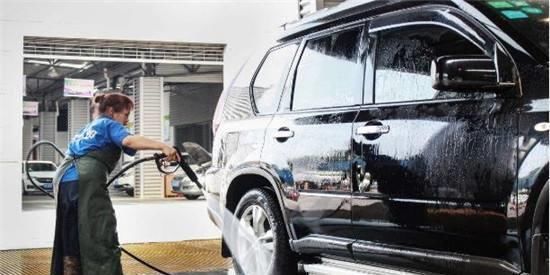 洗完车直接把车开走洗车店老板笑了多注意一些总没错 乐惠车 洗完车直接把车开走洗车店老板笑了多注意一些总没错 乐惠车