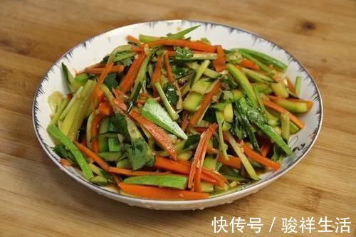 辣椒油|肥胖最怕这蔬菜,每天吃一盘,轻松减掉大肚腩,瘦出小蛮腰