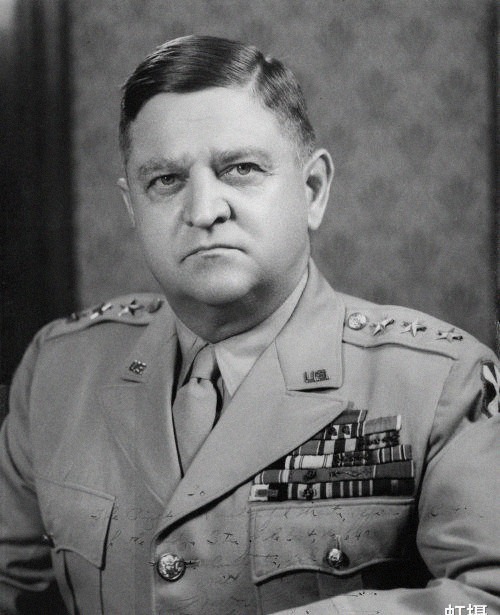 坦克|美国倒霉将军：部队被志愿军击溃，车祸死于乱军！同名坦克也翻车