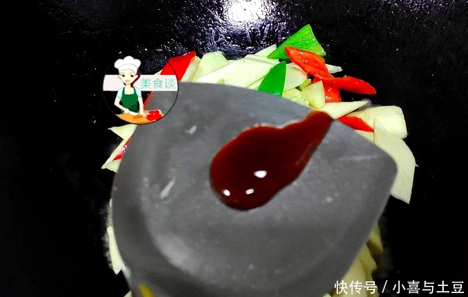 停不下|茭白炒肉此做法,简单一炒就很香,低脂营养高,好吃停不下筷子