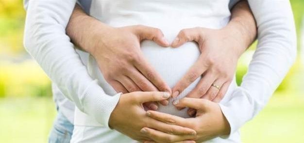 顺产|顺产到底多疼?看看产妇在产房分娩的实时照片,当母亲不容易