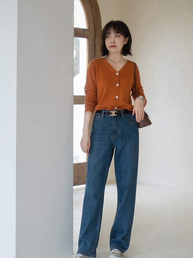 搭配|秋季来临,针织吊带裙搭配针织阔腿裤,碰撞出的