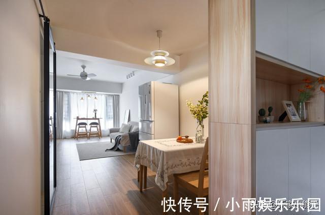 客餐厅|看了他家才知道,全屋刮大白,没安装吊顶不做电视墙,极简又耐看