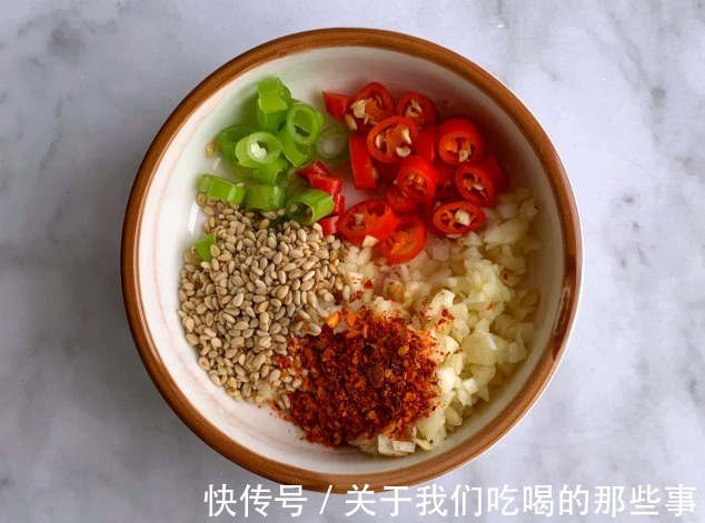 生菜卷|它是“脂肪杀手”,做成豆皮卷,低脂又刮油,营养高,吃出好身材