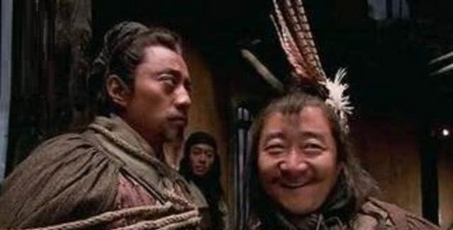矮脚虎|这个好汉极可能是宋江安在卢俊义身边的卧底,卢俊义其实也知道