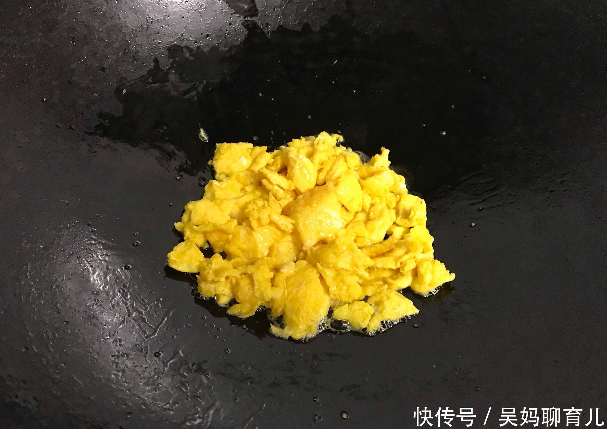 清洗干净|白菜学会此做法,比炖肉还好吃,鲜美营养又简单,上桌连汤都不剩