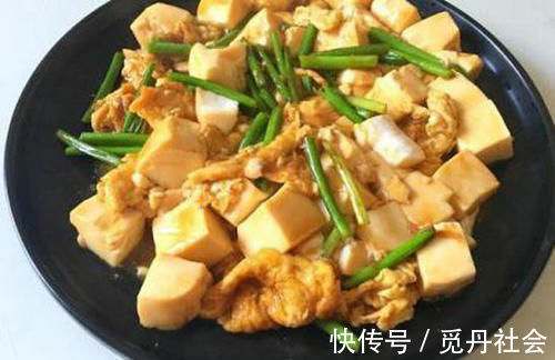 排毒|女性不想老太快，推荐3种美食，排毒美容，滋养肌肤，好处多多