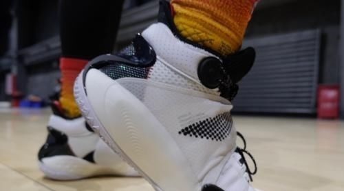 保护性 顶级的舒适体验+无死角的实战性能!可有名无实的它还能叫“音速”吗?