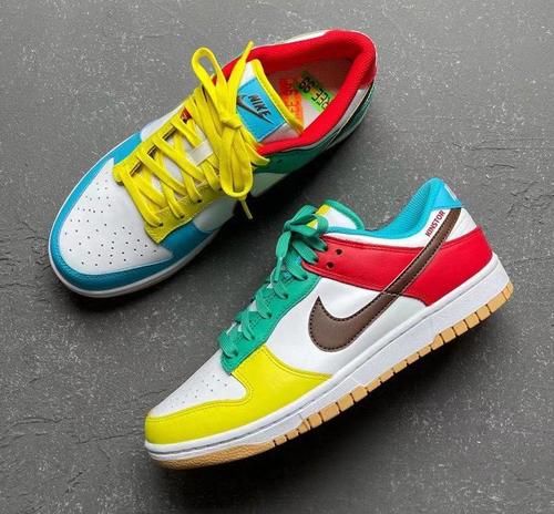 Nike Dunk Low “ Free 99 ” 最新细节照曝光！不对称鸳鸯设计吸睛度爆棚！