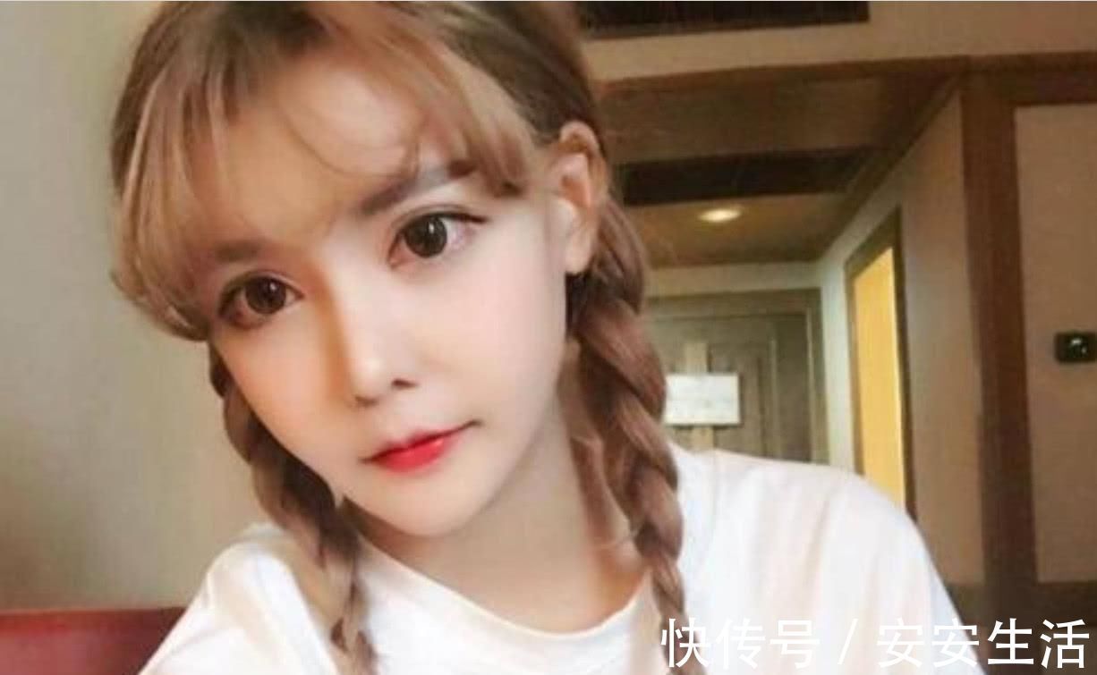 审美观|整成网红的韩安冉，与女儿对比，网友：女儿好看多了