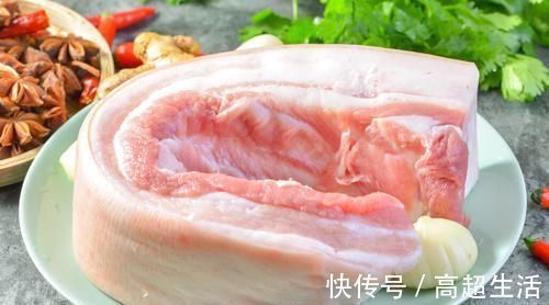 买五花肉,选上五花还是下五花?差别很大,选错难怪做菜不好吃