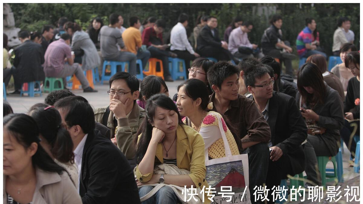 男方|夫妻离婚房子归谁?2022年“新规”下,房产证谁名字都不影响