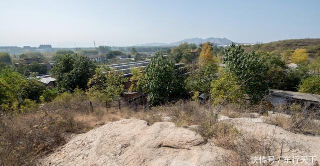 太行山|太行山中有座“誓死复仇”的塔 山谷中回荡着81声“不知道”