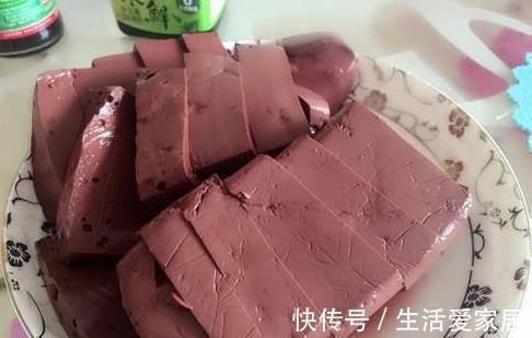 胭脂|4块钱炖一锅它,十天半月吃,暖宫补气血睡眠好,不涂胭脂都很美