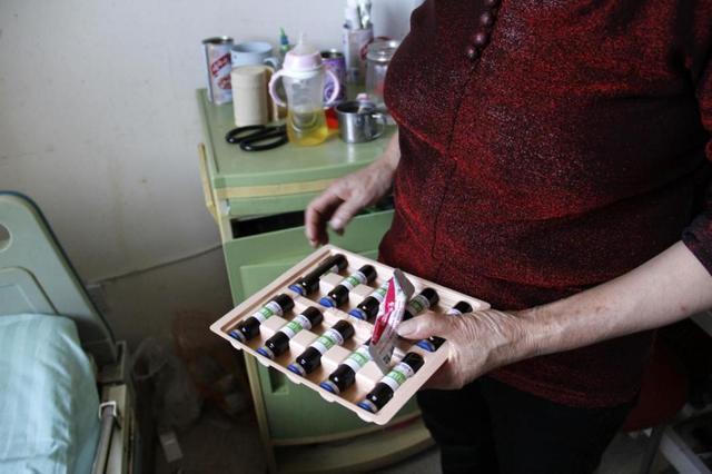 军军|孙子连续发高烧,奶奶以为着凉仅喂退烧药,结果害了孩子一辈子