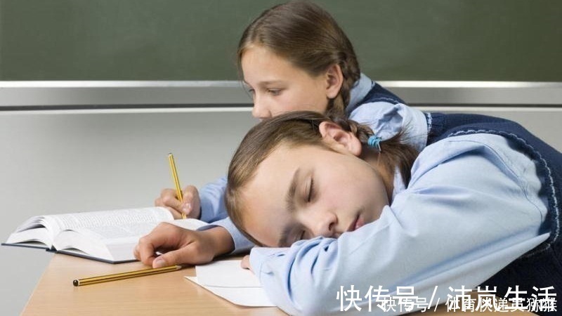 金针菇|大脑最喜欢的5种食物,核桃仅排第4!孩子常吃,记忆力蹭蹭涨