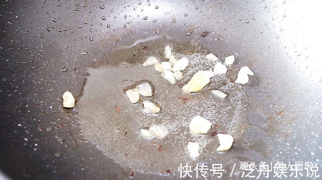 五花肉|红烧肉有人过油有人过水，大厨教您正确做法，肥而不腻香甜弹牙