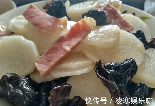 宝宝|女性怀孕期,有些食物记得常吃能缓解孕吐,还有益宝宝的智力发育